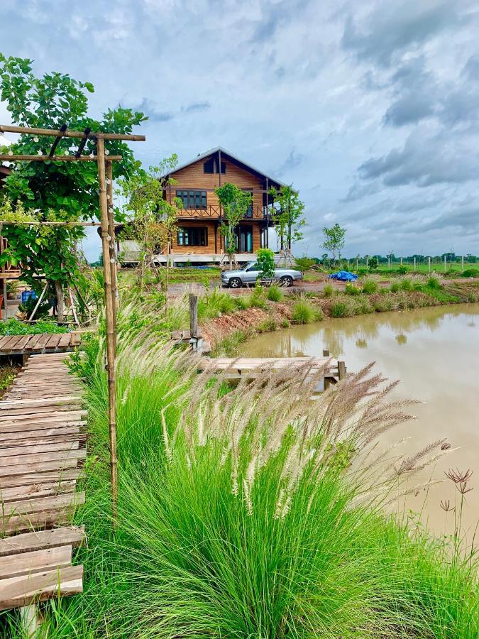 Rang Robin Farmstay With Swimming Pool Ban Wang Muang Kültér fotó